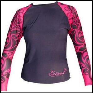 NEW Womens SUV 60 Pool Swim Wear Top Long Sleeve Outdoor Protection Beach Vacay